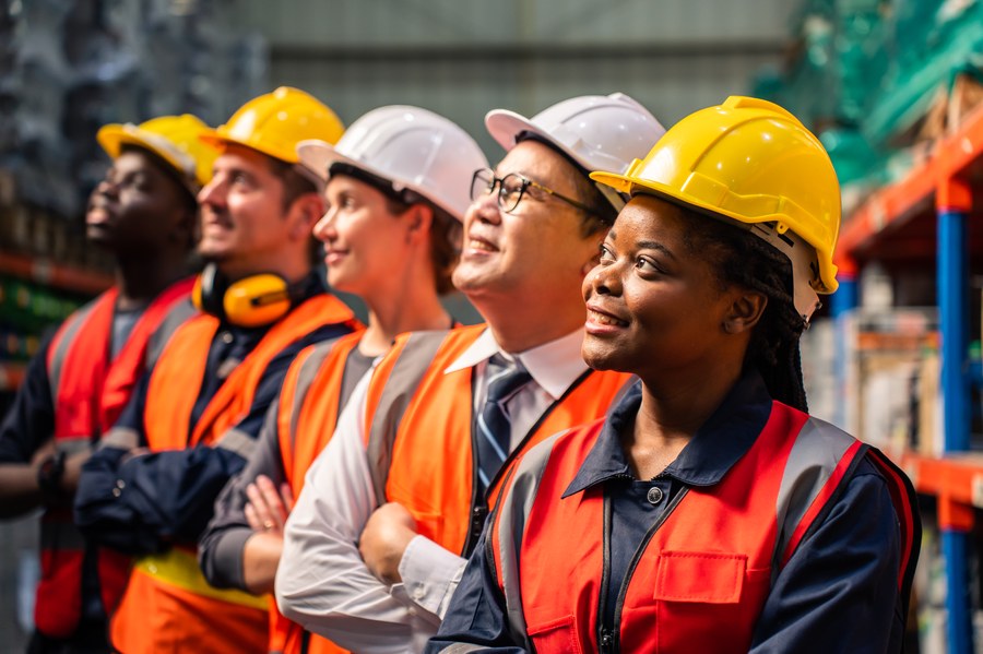 Equipe da JOB Engenharia em campo — cultura técnica e colaborativa